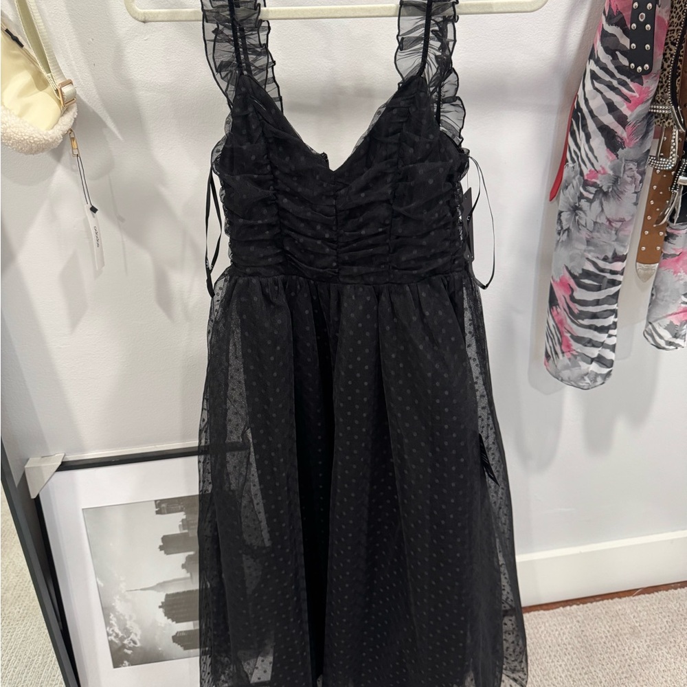 Lulu's Black Sleeveless V-Neck Maxi Sundress